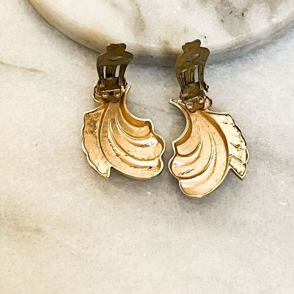 Vintage Signed Germany Clip On Earrings Rose Gold Toned Metal and Enamel MCM - Picture 6 of 8